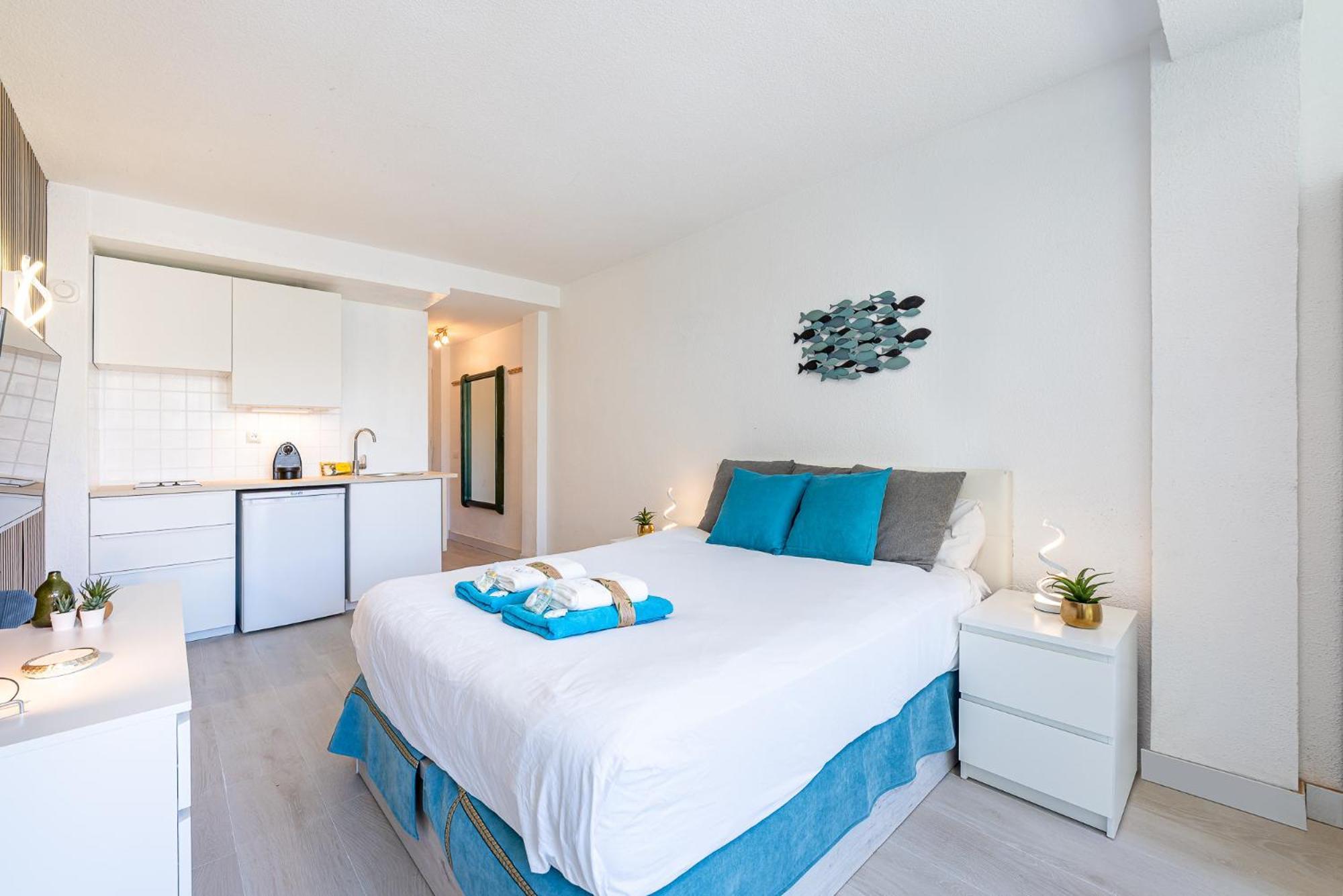 797 - In Close To Apartment *